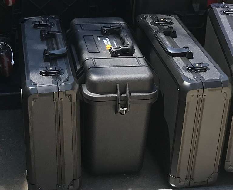 Ειδικές συσκευασίες και βαλίτσες μεταφοράς.